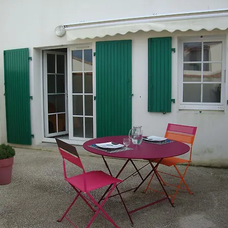 홀리데이파크 Le Clos Vauban Saint-Martin-de-Ré
